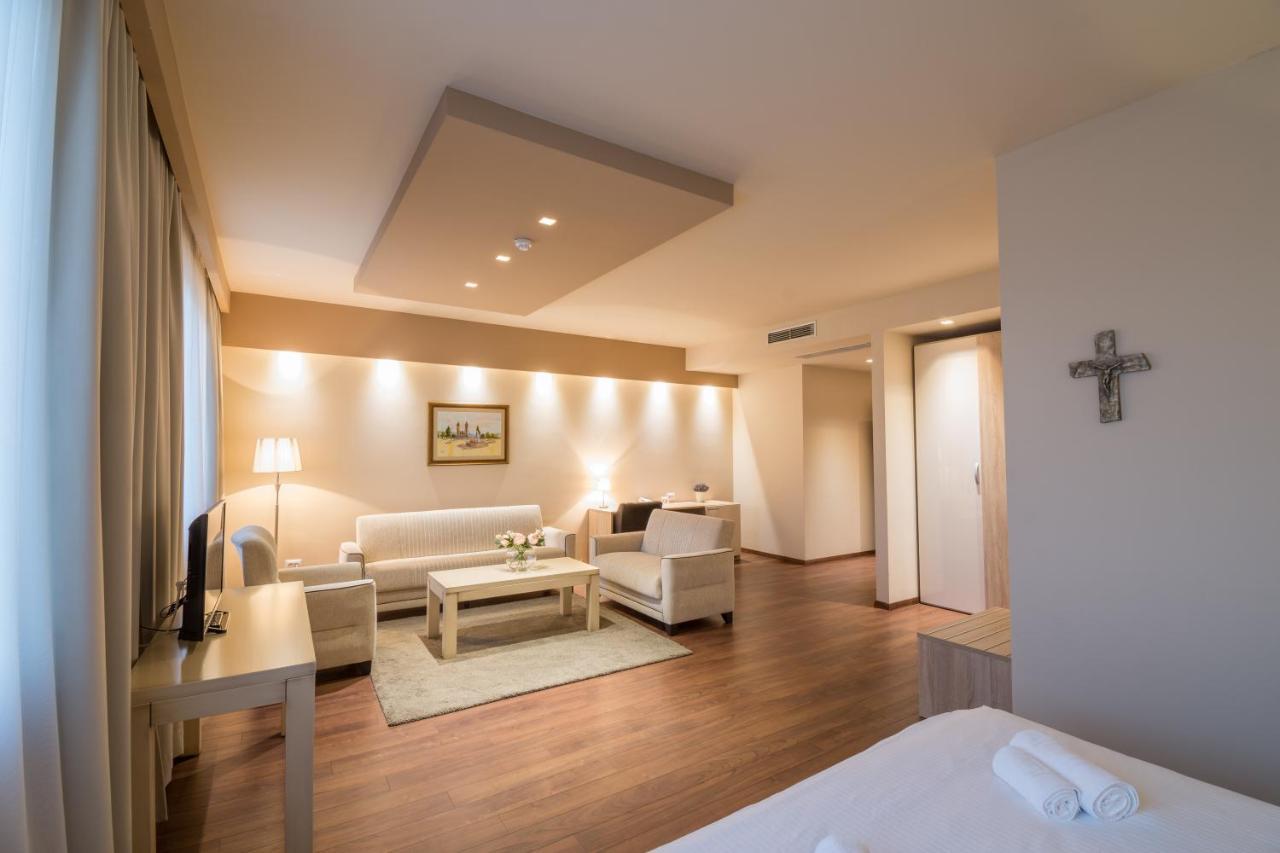 Hotel Quercus Medjugorje Luaran gambar