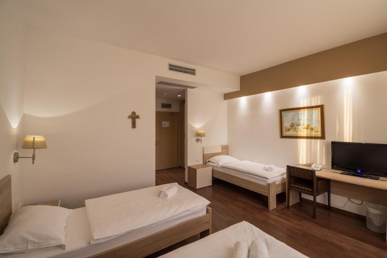 Hotel Quercus Medjugorje Luaran gambar