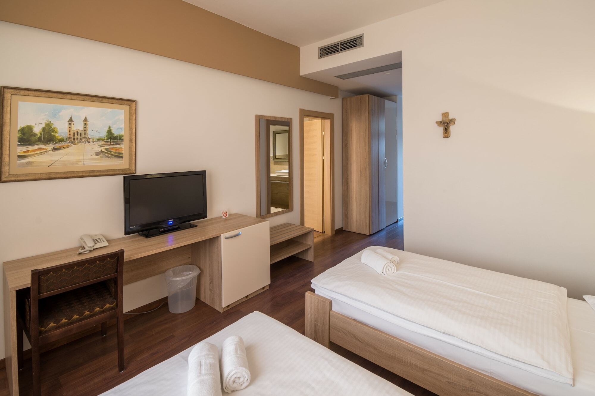 Hotel Quercus Medjugorje Luaran gambar